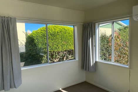 Photo of property in 2 Overtoun Terrace, Hataitai, Wellington, 6021