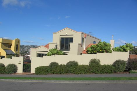 Photo of property in 17 Derry Hill, Churton Park, Wellington, 6037