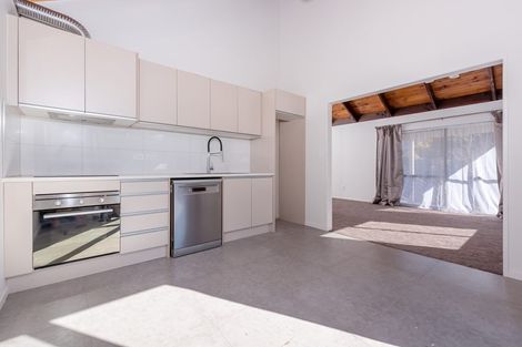 Photo of property in 27 Elizabeth Drive, West Harbour, Auckland, 0618