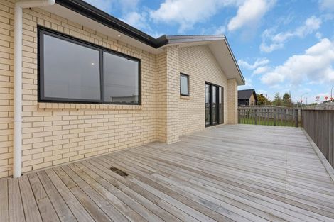 Photo of property in 2 Raymond Grace Avenue, Huapai, Kumeu, 0810