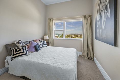 Photo of property in 18 Lighthouse Road, Bluff Hill, Napier, 4110