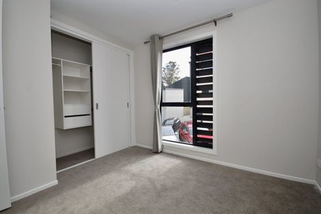 Photo of property in 41d Camelot Place, Glenfield, Auckland, 0629