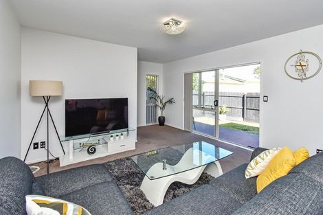 Photo of property in 3/94 Pah Road, Papatoetoe, Auckland, 2025