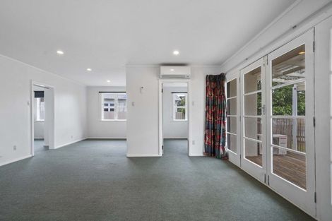 Photo of property in 6 Jenks Street, Foxton, 4814