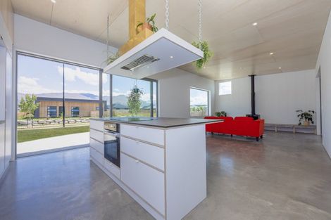 Photo of property in 6 Pounamu Avenue, Albert Town, Wanaka, 9305