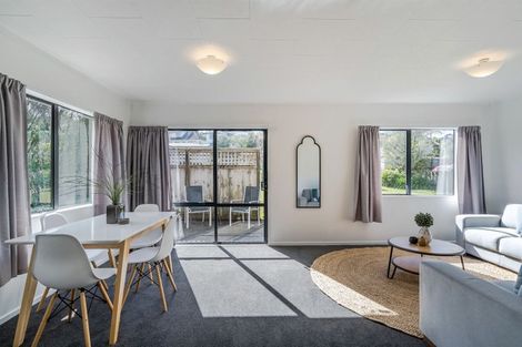 Photo of property in 99 West Harbour Drive, West Harbour, Auckland, 0618