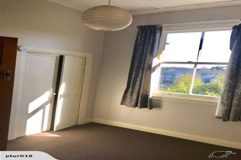 Photo of property in 21 Beatrix Street, Avondale, Auckland, 1026