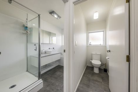 Photo of property in 14 Peridot Place, Conifer Grove, Takanini, 2112