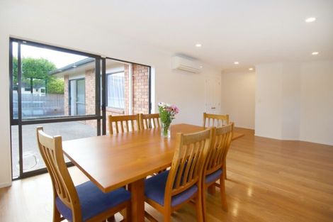 Photo of property in 8 Vintage Drive, Henderson, Auckland, 0612