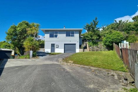 Photo of property in 16 Tyrone Grove, Wainuiomata, Lower Hutt, 5014