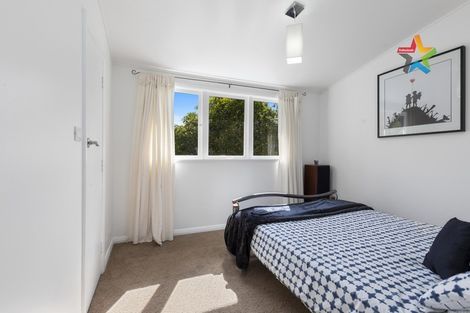 Photo of property in 32 Ngahere Street, Stokes Valley, Lower Hutt, 5019