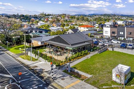 Photo of property in 460 West Coast Road, Glen Eden, Auckland, 0602