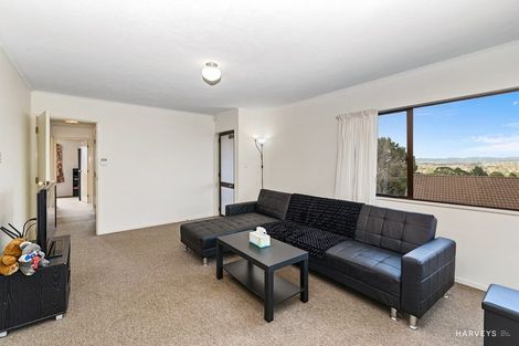 Photo of property in 1/24 Sarajevo Place, Massey, Auckland, 0614