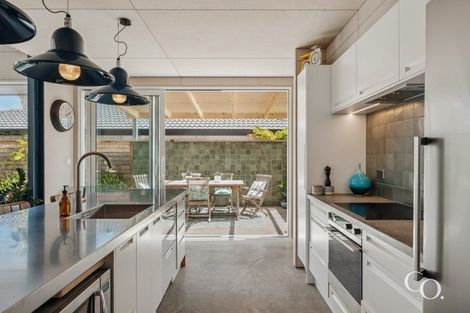 Photo of property in 12a Riverton Road, Mount Maunganui, 3116