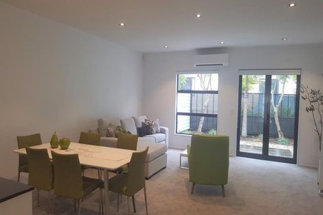 Photo of property in 3/40 Scarlet Oak Drive, Schnapper Rock, Auckland, 0632