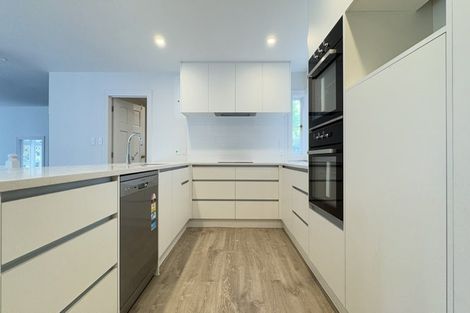 Photo of property in 14 Amreins Road, Waitakere, Henderson, 0782