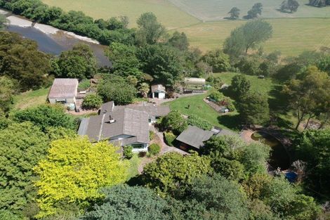 Photo of property in 124 Awahou Road South, Ashhurst, 4884