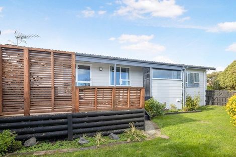 Photo of property in 35 Guadeloupe Crescent, Grenada Village, Wellington, 6037