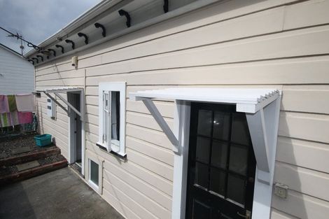 Photo of property in 3 Mckenzie Terrace, Te Aro, Wellington, 6011