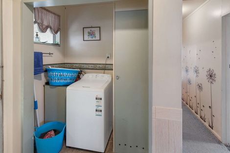 Photo of property in 31 Tongariro Street, Castlecliff, Whanganui, 4501