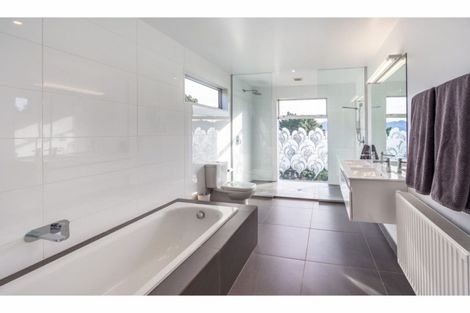 Photo of property in 10 Euan Sarginson Place, Diamond Harbour, Lyttelton, 8971