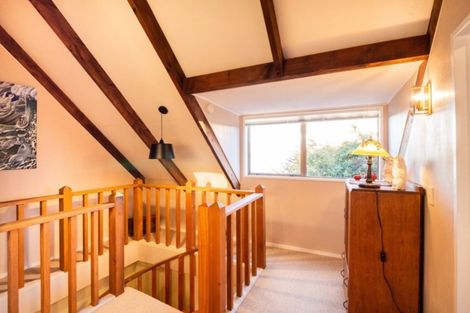 Photo of property in 30 Porterfield Street, Macandrew Bay, Dunedin, 9014