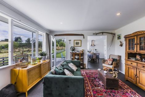 Photo of property in 11 Tiffen Lane, Waipawa, 4210