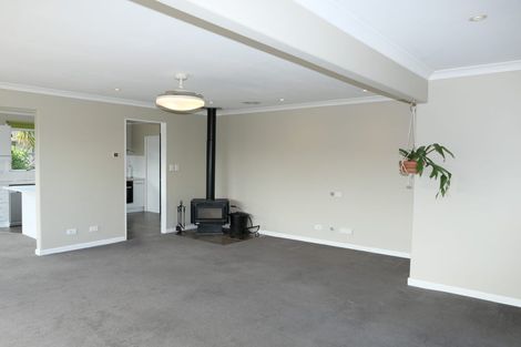 Photo of property in 4 Tawa Street, Waikanae, 5036