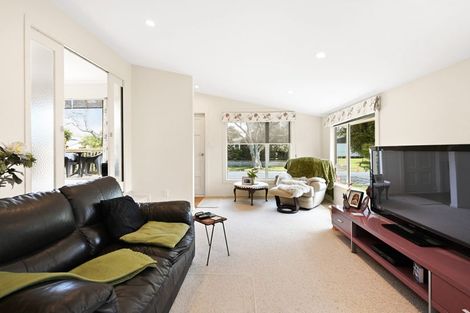 Photo of property in 32 Fuchsia Avenue, Pukete, Hamilton, 3200