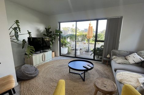 Photo of property in 94d Bay Street, Red Beach, 0932