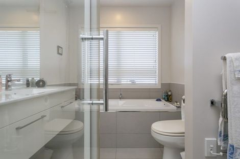 Photo of property in 1 Noumea Drive, Rangatira Park, Taupo, 3330