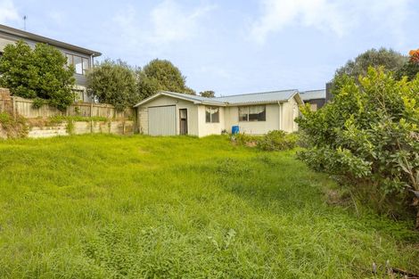 Photo of property in 122 Seaview Road, Paraparaumu Beach, Paraparaumu, 5032