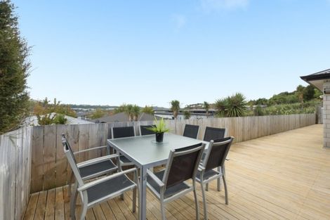 Photo of property in 11 Ellesmere Close, Pyes Pa, Tauranga, 3112