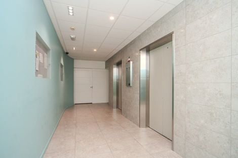 Photo of property in Terrace Tower Apartments, 10e/126 The Terrace, Wellington Central, Wellington, 6011