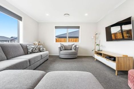 Photo of property in 25 Keerangi Place, Rototuna North, Hamilton, 3210
