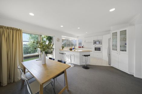 Photo of property in 2/17 Headcorn Place, Botany Downs, Auckland, 2010