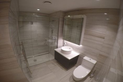 Photo of property in 203/585 Beach Road, Rothesay Bay, Auckland, 0630