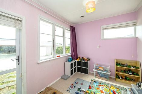 Photo of property in 24 Lansdowne Crescent, Lansdowne, Masterton, 5810