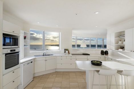 Photo of property in Shangri La Apartments, 10/97 Jervois Road, Herne Bay, Auckland, 1011