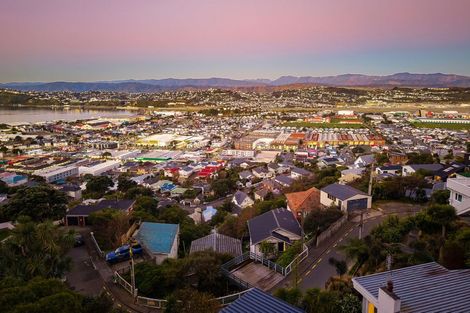 Photo of property in 114 Duncan Terrace, Kilbirnie, Wellington, 6022