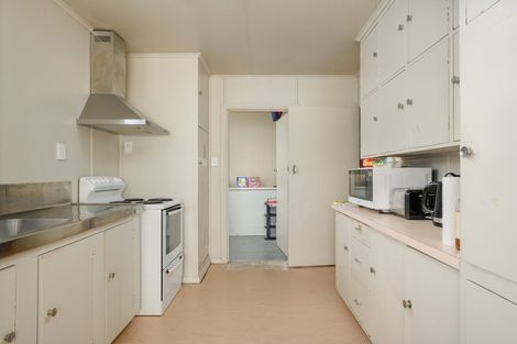 Photo of property in 16 Lawrence Street, Outer Kaiti, Gisborne, 4010