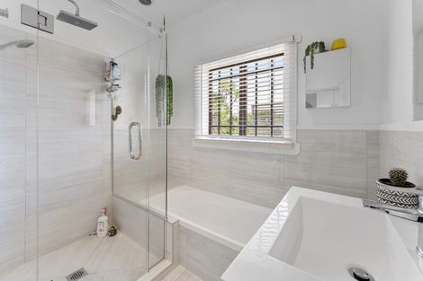 Photo of property in 6 Ngaio Street, Strandon, New Plymouth, 4312