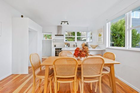 Photo of property in 1 Sussex Terrace, Riverhead, 0820