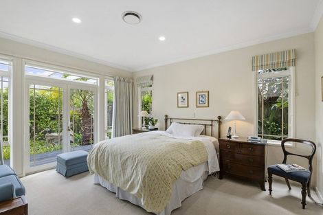 Photo of property in 19 Quadrant Heights, Paraparaumu, 5032