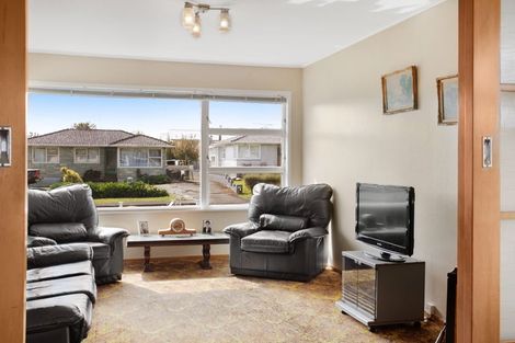 Photo of property in 70 Tatariki Street, Rosehill, Papakura, 2113