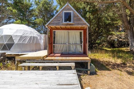 Photo of property in 97 Tangimoana Beach Road, Tangimoana, 4473