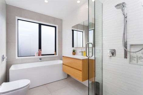 Photo of property in 14 Marama Crescent, Mount Pleasant, Christchurch, 8081