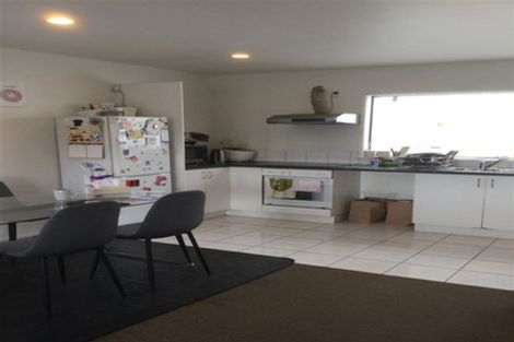 Photo of property in 1/1 Briar Way, New Lynn, Auckland, 0600