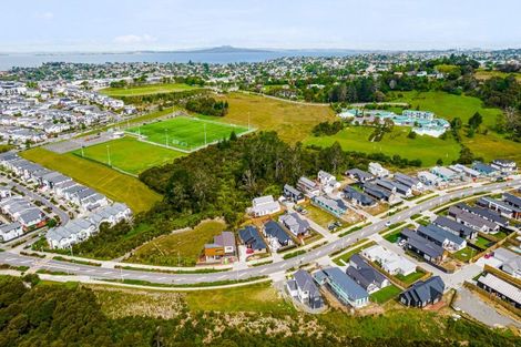 Photo of property in 95 Glenvar Ridge Road, Long Bay, Auckland, 0630