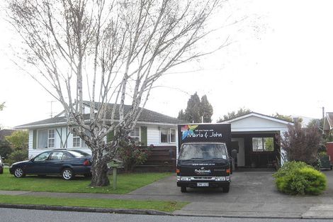 Photo of property in 1 Waddington Drive, Naenae, Lower Hutt, 5011